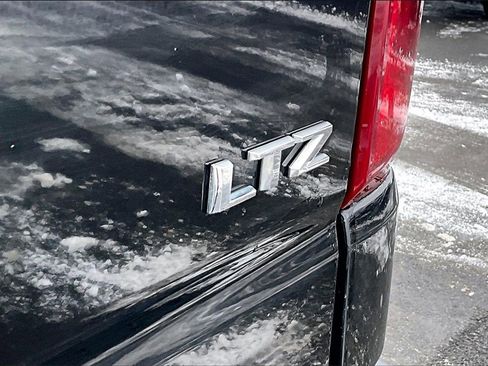 Used 2022 Chevrolet Silverado 1500 LTZ w/ LTZ Premium Package image 8