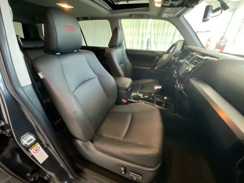Used 2019 Toyota 4Runner TRD Off-Road Premium AWD/4WD image 25
