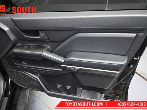 Used 2025 Toyota 4Runner TRD Sport Premium AWD/4WD image 36