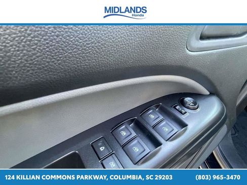 Used 2022 Chevrolet Colorado W/T w/ Custom Special Edition RWD image 17