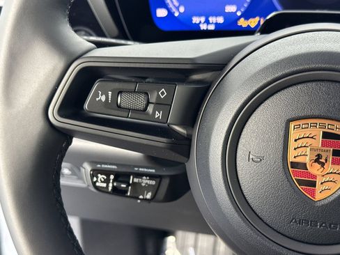 Certified 2026 Porsche Macan 4 Electric AWD/4WD image 29