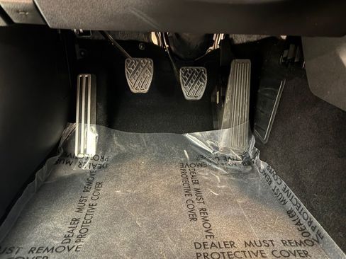 Used 2024 Nissan Z Sport w/ Floor Mat Package image 34