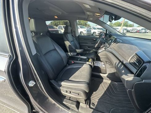 Used 2024 Honda Odyssey Touring image 13