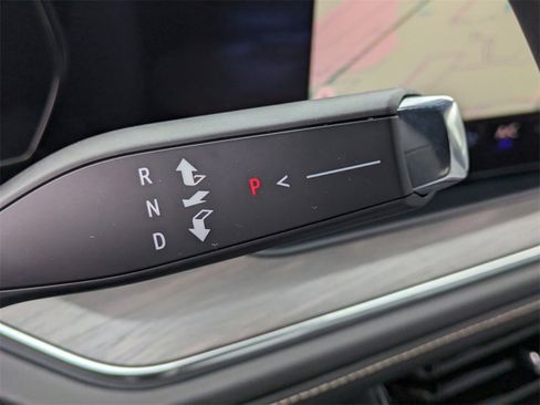 New 2025 Chevrolet Suburban Premier image 50