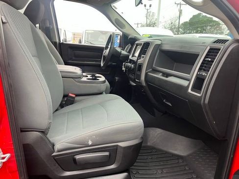 Used 2018 RAM 1500 Express w/ Express Value Package image 11