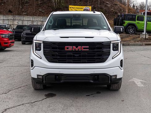 Used 2025 GMC Sierra 1500 Elevation w/ Elevation Premium Package AWD/4WD image 2