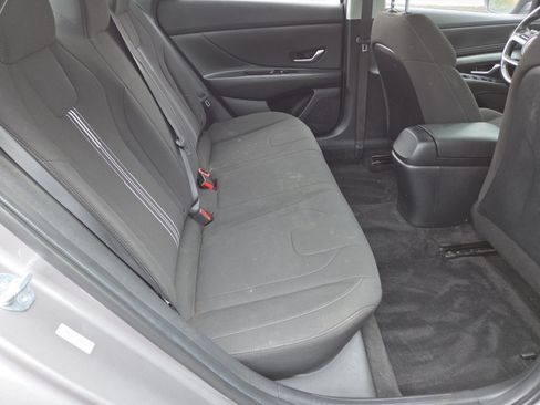 Used 2023 Hyundai Elantra SEL w/ Convenience Package FWD image 20