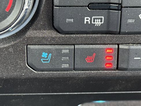 Used 2020 Ford F350 Lariat w/ Lariat Ultimate Package image 21