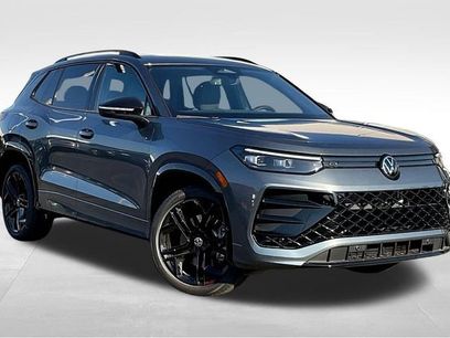 New 2025 Volkswagen Tiguan SE R-Line