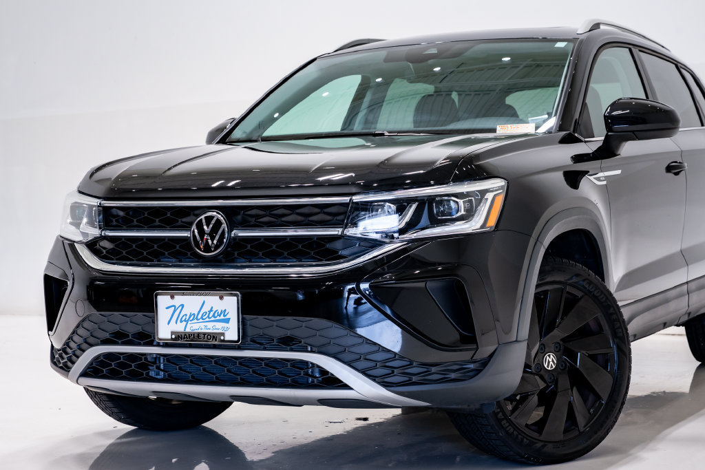 Used 2024 Volkswagen Taos SEL AWD/4WD image 4
