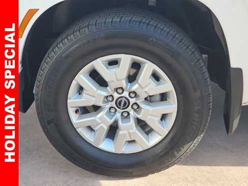 Used 2023 Nissan Frontier SV w/ Technology Package image 35