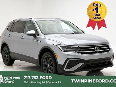 Used 2022 Volkswagen Tiguan SE w/ Panoramic Sunroof Package