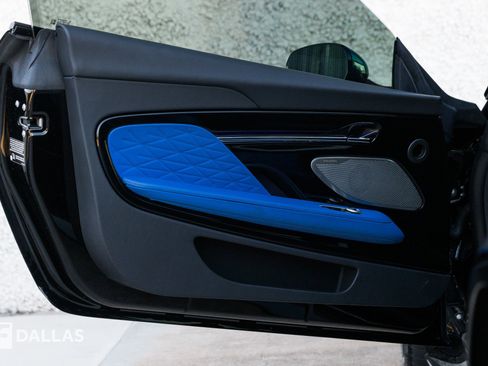 Used 2024 Aston Martin DB12 Coupe image 19