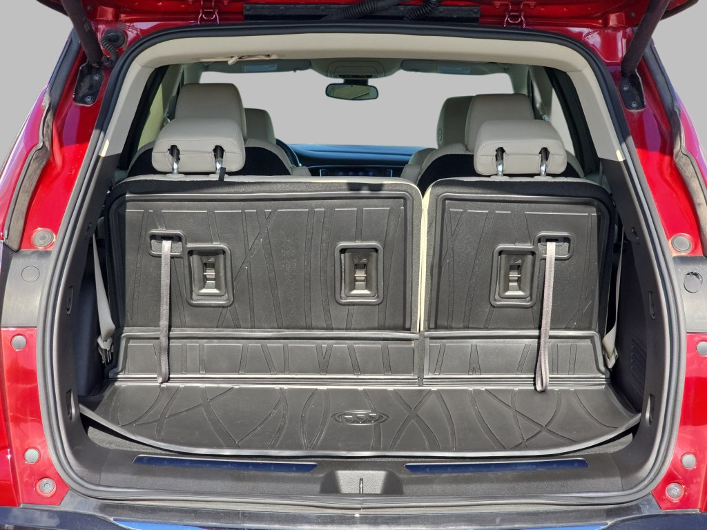 Certified 2024 Buick Enclave Essence w/ Trailering Package, 5000 lbs. AWD/4WD image 13