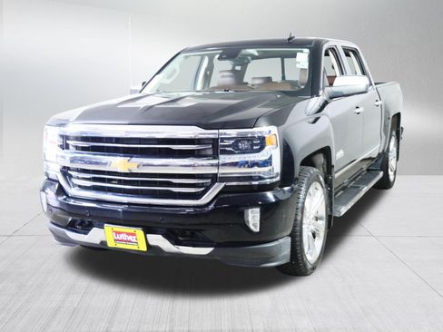 Used 2016 Chevrolet Silverado 1500 High Country w/ High Country Premium Package AWD/4WD image 3
