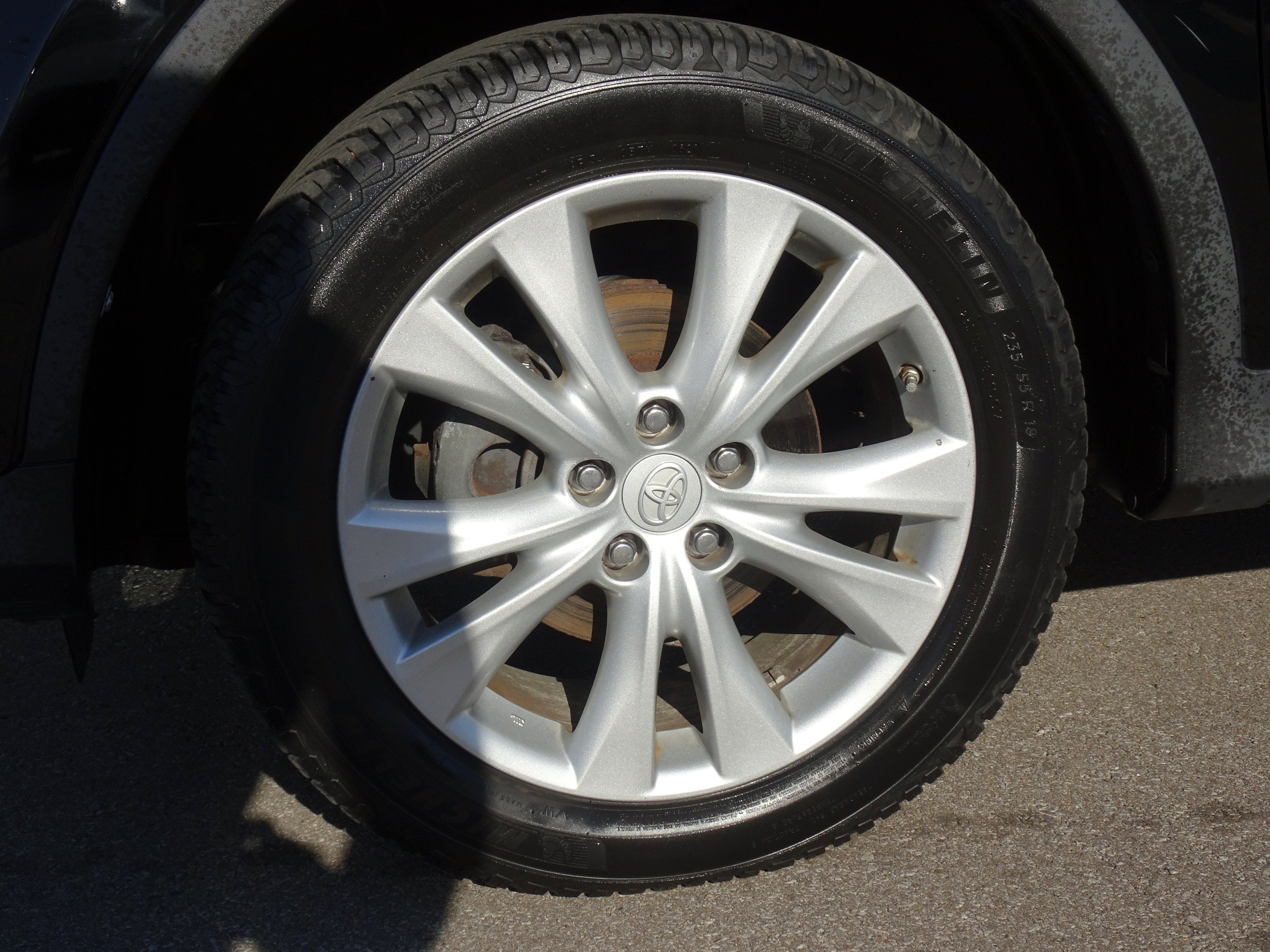 Used 2014 Toyota RAV4 Limited w/ Technology Package AWD/4WD image 28