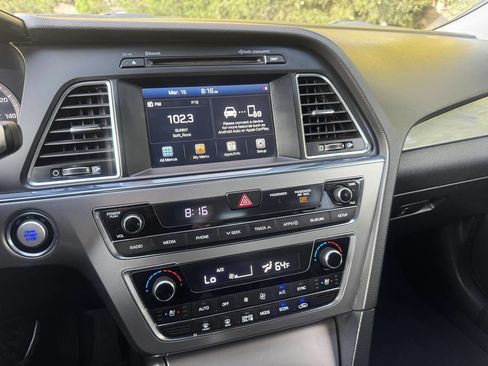 Used 2017 Hyundai Sonata Limited image 14