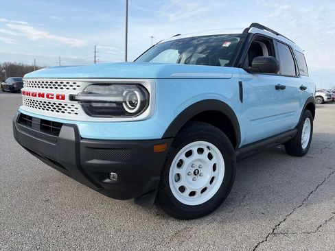 Used 2025 Ford Bronco Sport Heritage w/ Convenience Package image 3