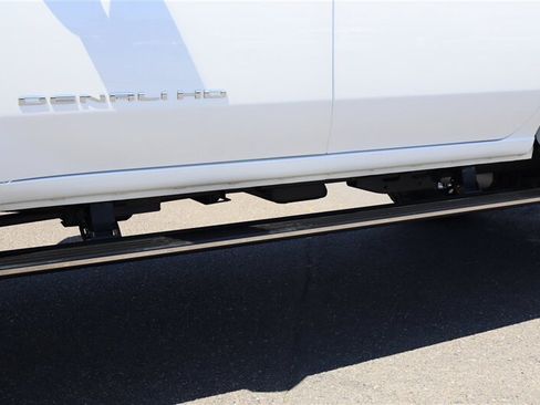 Used 2024 GMC Sierra 3500 Denali Ultimate AWD/4WD image 15
