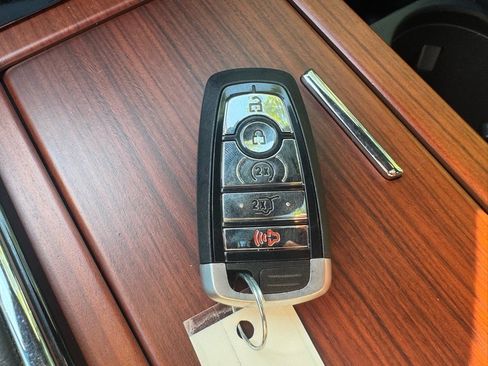 Certified 2023 Lincoln Navigator Reserve image 37