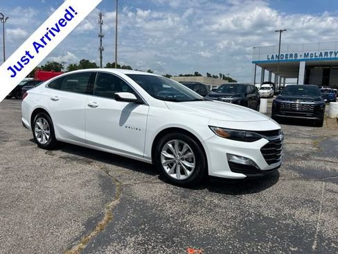 Used 2024 Chevrolet Malibu LT FWD image 1