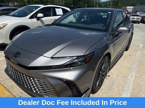 Used 2025 Toyota Camry XSE FWD image 1