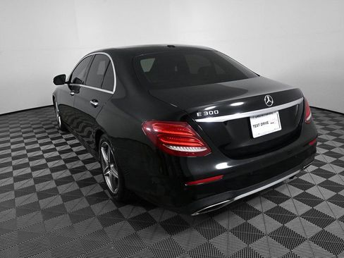 Used 2017 Mercedes-Benz E 300 image 3