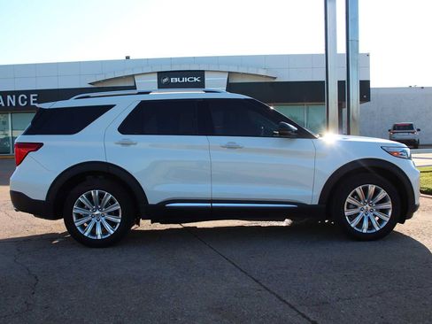 Used 2023 Ford Explorer Limited w/ Limited Technology Package AWD/4WD image 15