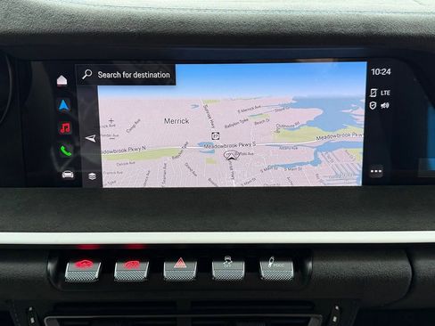 Certified 2024 Porsche 911 Dakar image 15