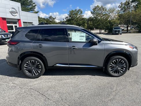 New 2026 Nissan Rogue Platinum AWD/4WD image 8