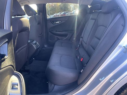 Used 2018 Chevrolet Malibu LT image 23