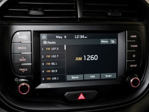Used 2020 Kia Soul LX FWD image 16