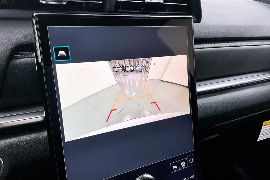 Used 2027 GMC Terrain Elevation w/ Elevation Premium Package FWD image 16