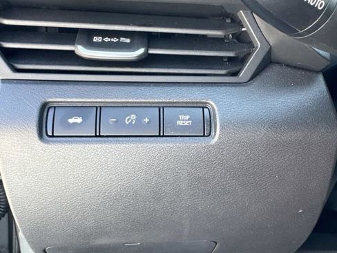 Used 2025 Nissan Altima 2.5 SV image 33