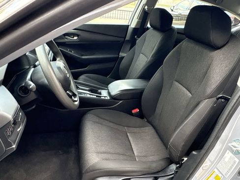 Certified 2023 Honda Accord LX image 10