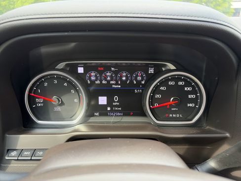 Used 2020 Chevrolet Silverado 1500 LTZ w/ LTZ Premium Package AWD/4WD image 23
