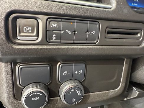 Used 2022 Chevrolet Tahoe LT RWD image 35