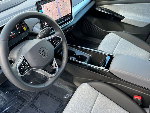 New 2025 Volkswagen ID.4 Pro image 9