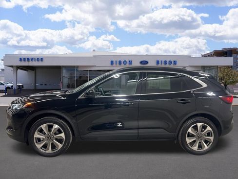 Used 2025 Ford Escape Platinum image 6