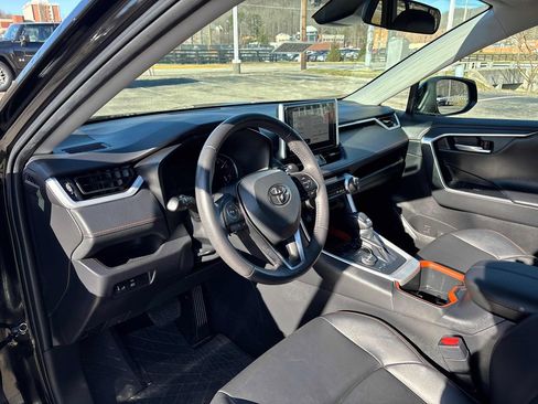 Used 2023 Toyota RAV4 Adventure image 13