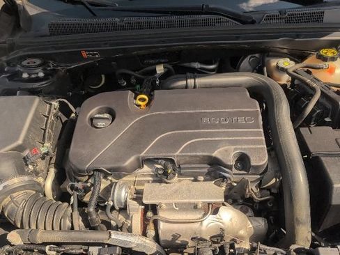 Used 2019 Chevrolet Malibu LT FWD image 43