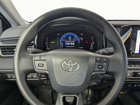 New 2026 Toyota Camry LE image 12