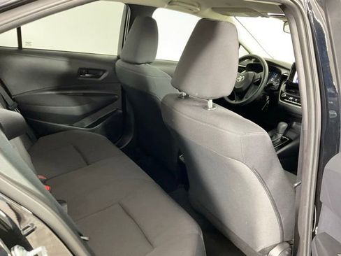 Used 2025 Toyota Corolla LE image 15