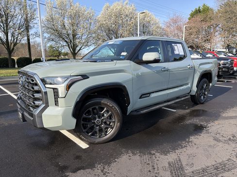 Used 2024 Toyota Tundra Platinum image 5