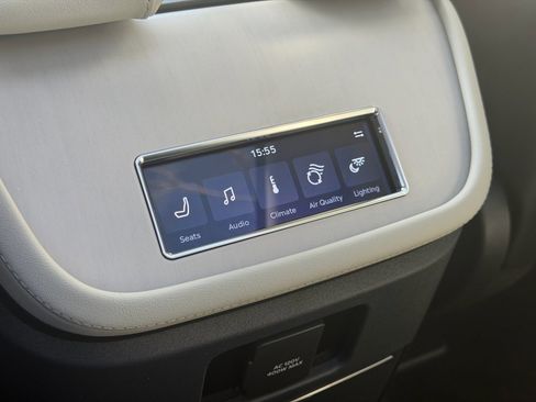 New 2026 Lincoln Navigator Reserve AWD/4WD image 23