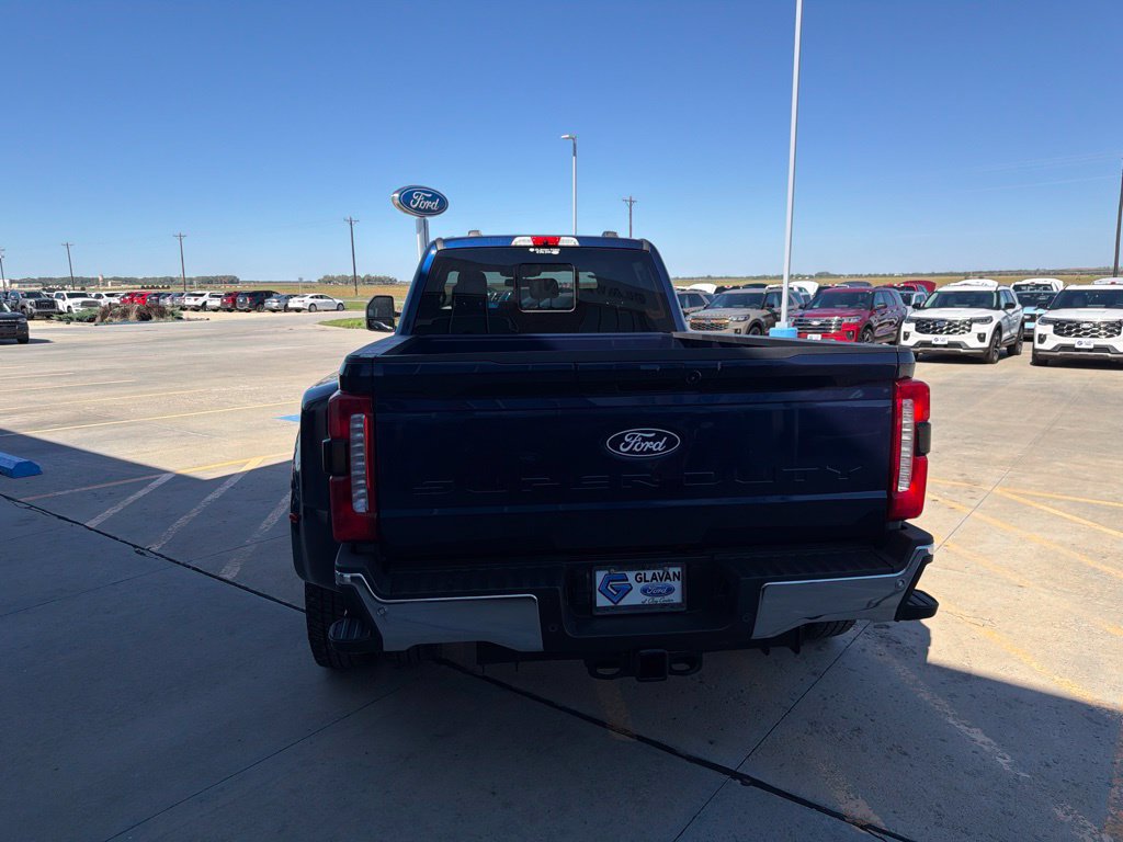 New 2027 Ford F350 Lariat w/ Lariat Premium Package AWD/4WD image 6