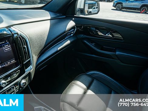 Used 2023 Chevrolet Traverse RS AWD/4WD image 49