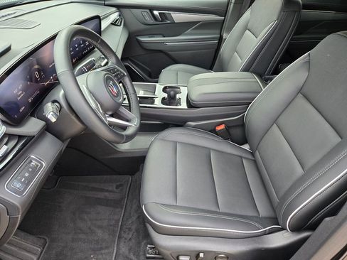 Used 2025 Buick Enclave Preferred image 10