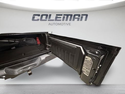 Used 2018 Jeep Wrangler Unlimited Sport image 20