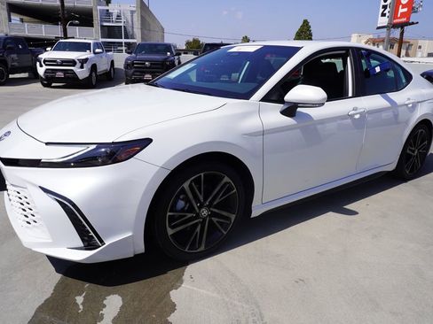 Certified 2025 Toyota Camry XSE FWD image 4
